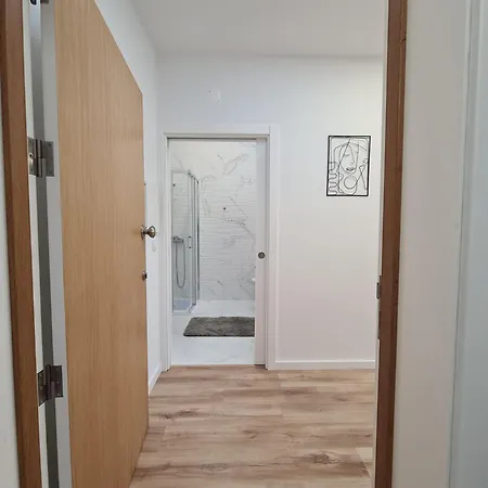 Marina Modern Suite *