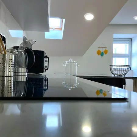Marina Modern Suite شقة *