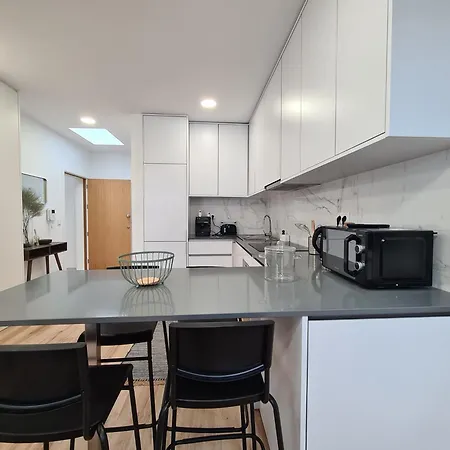 Marina Modern Suite *